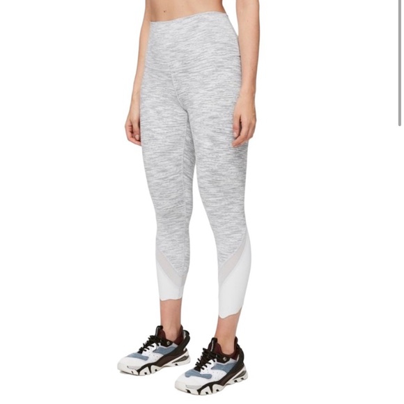 Grey heather lululemon scalloped leggings - Picture 1 of 4